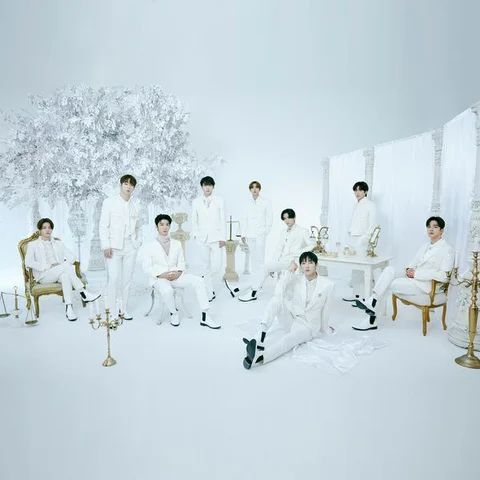 SF9